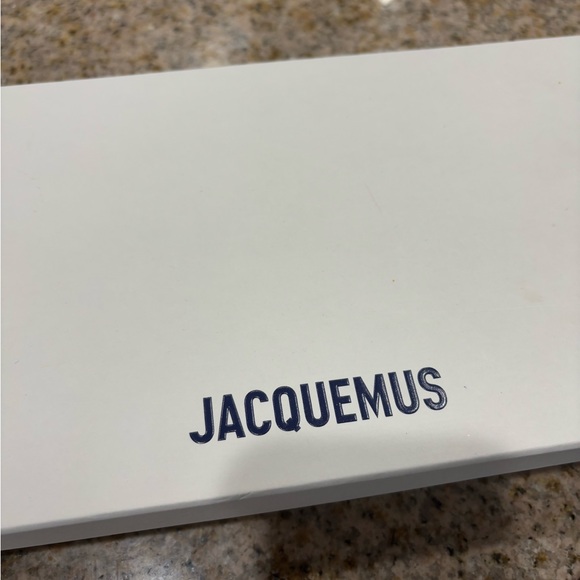 Jacquemus earrings - Picture 1 of 3